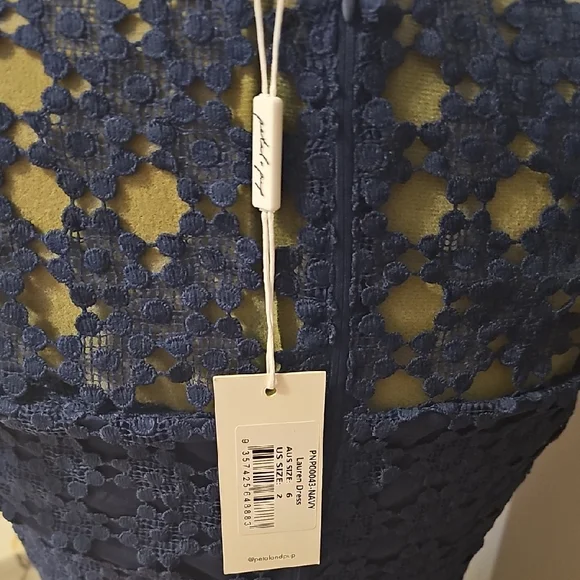 NWT PETAL+PUP LAUREN DRESS Elegant Navy Lace Midi Dress SZ 2 - Picture 9 of 12